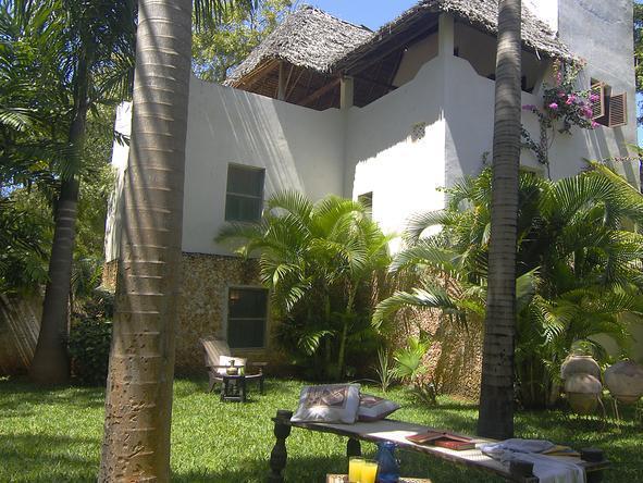 Garden House - House